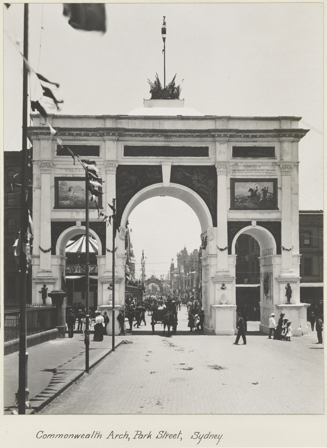 Image of the Commonwealth arch, Park street, Sydney 1901